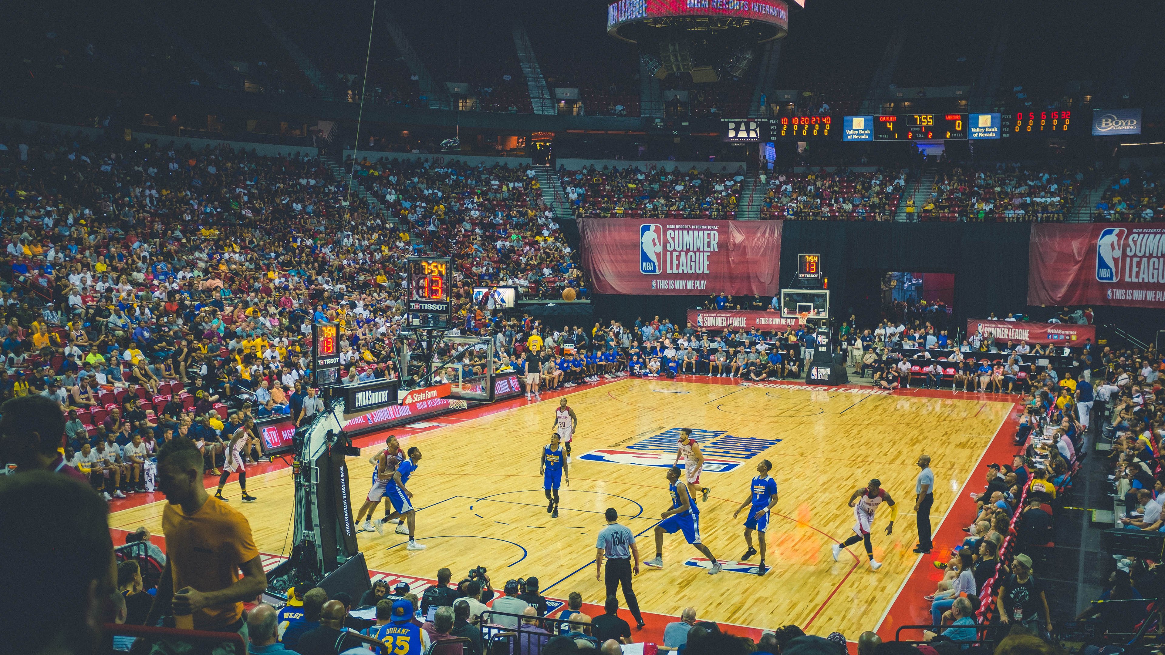 _火箭队逐步走出低谷，状态持续提升_，火箭队队