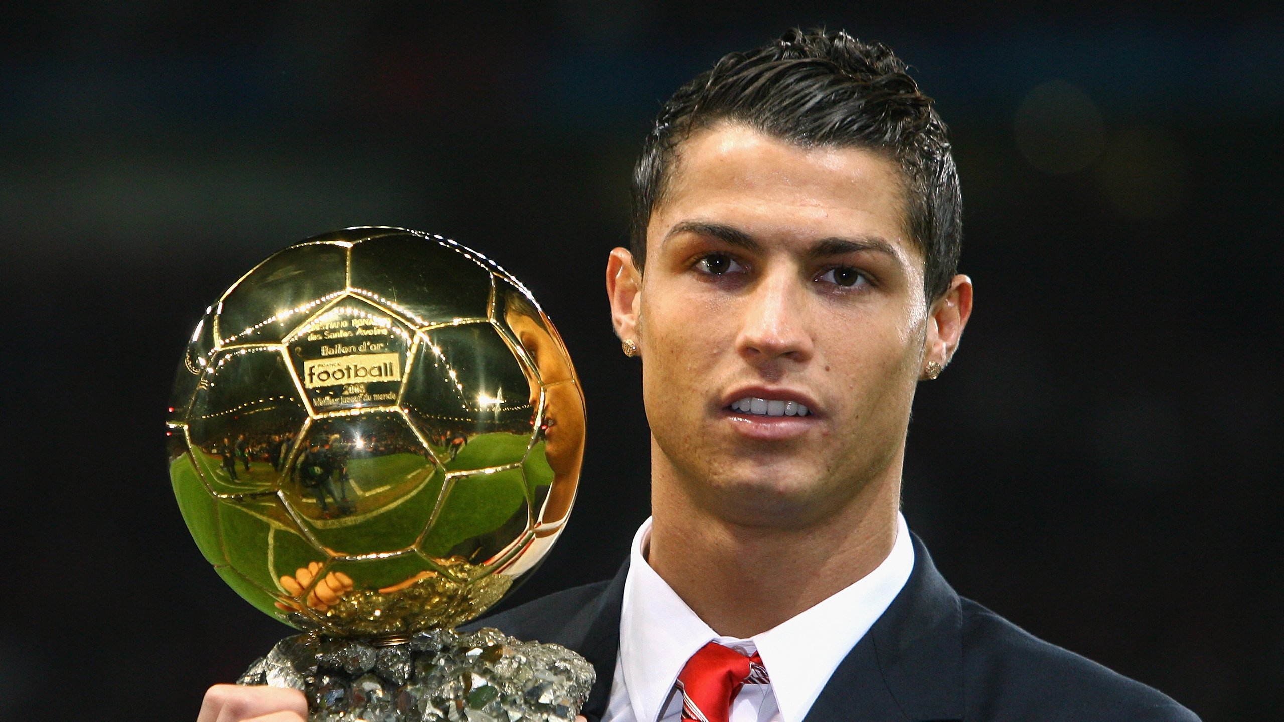 “西甲战局紧张，领头羊状态火热”